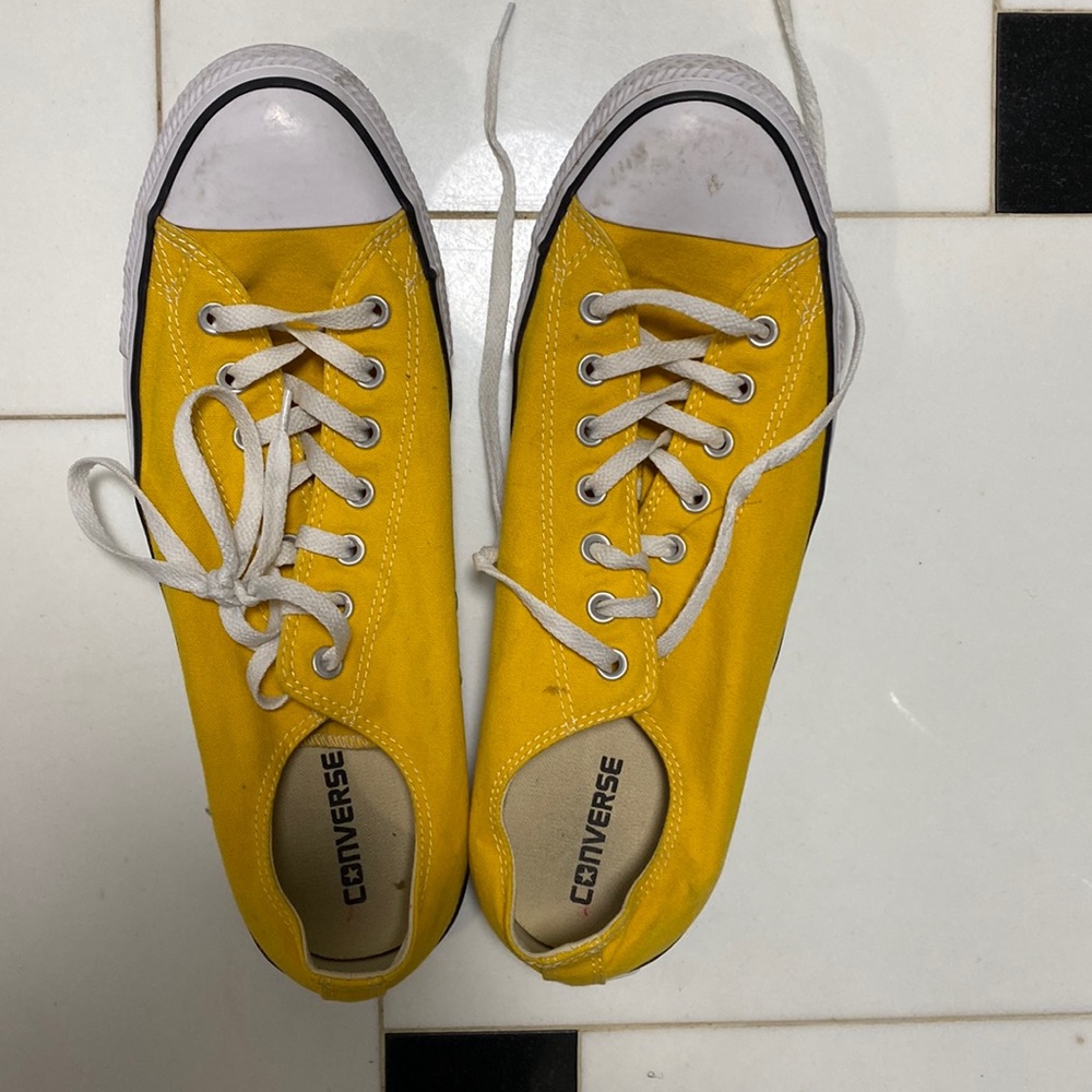 Converse All Stars- Men Size 13